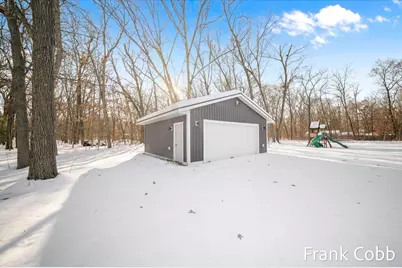 2511 Chestnut Trail, Muskegon, MI 49442 - Photo 23