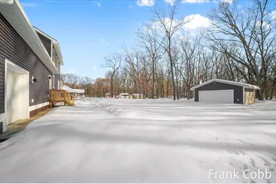 2511 Chestnut Trail, Muskegon, MI 49442 - Photo 21