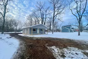 1422 Cooper St, Jackson, MI 49202 - Photo 3