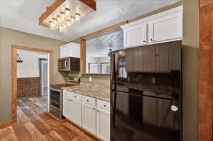 24 Bynum Dr, Battle Creek, MI 49017 - Photo 21