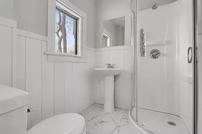 127 N Pleasant Street, Watervliet, MI 49098 - Photo 9