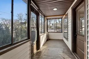 127 N Pleasant St, Watervliet, MI 49098 - Photo 21