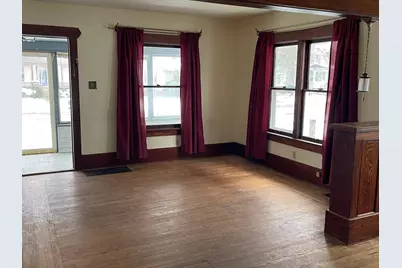 21 Charlotte Street, Battle Creek, MI 49017 - Photo 3