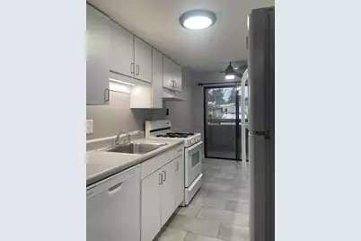 3005 Chapshire Drive SE, Grand Rapids, MI 49546 - Photo 5