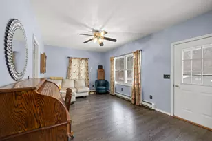 517 W Commerce St, Milford, MI 48381 - Photo 11