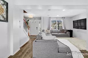 5382 Pinnacle Dr SW, Wyoming, MI 49519 - Photo 7