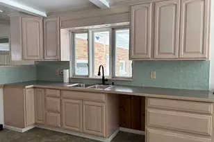 873 Hendrick Rd, Norton Shores, MI 49441 - Photo 3