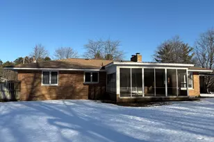 873 Hendrick Rd, Norton Shores, MI 49441 - Photo 33