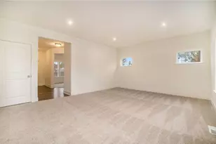 9392 Snow Vly Dr SE, Alto, MI 49302 - Photo 5