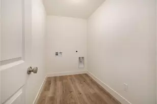 9392 Snow Vly Dr SE, Alto, MI 49302 - Photo 25