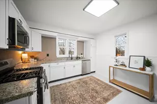 2610 32nd St SE, Kentwood, MI 49512 - Photo 9