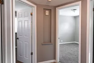 21400 Parklawn St, Oak Park, MI 48237 - Photo 9