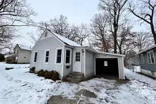 1046 Ducey Ave, Muskegon, MI 49442 - Photo 1