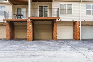 1655 Campau Farms Cir, Detroit, MI 48207 - Photo 5