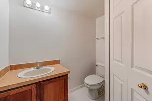 1655 Campau Farms Cir, Detroit, MI 48207 - Photo 25