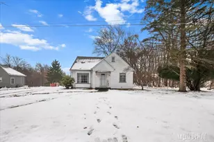 8634 Division Ct SE, Byron Center, MI 49315 - Photo 3