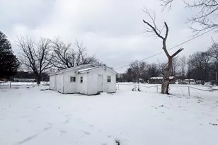 217 Andrew St, Dowagiac, MI 49047 - Photo 3