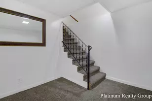 3463 McCracken St, Norton Shores, MI 49441 - Photo 33