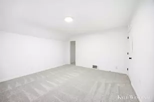 117 Houseman Ave NE, Grand Rapids, MI 49503 - Photo 27