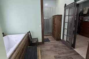 6635 E Chicago Rd, Jonesville, MI 49250 - Photo 37