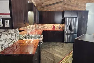 6635 E Chicago Rd, Jonesville, MI 49250 - Photo 7