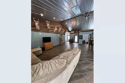 6635 E Chicago Road, Jonesville, MI 49250 - Photo 15