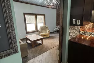 6635 E Chicago Rd, Jonesville, MI 49250 - Photo 21