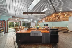 6635 E Chicago Rd, Jonesville, MI 49250 - Photo 11