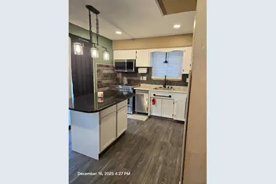 9814 Cass Avenue, Taylor, MI 48180 - Photo 9