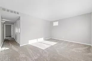 34084 Currier St, Wayne, MI 48184 - Photo 5