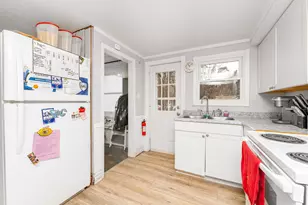 4240 Oakland Dr, Kalamazoo, MI 49008 - Photo 7