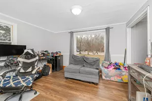 4240 Oakland Dr, Kalamazoo, MI 49008 - Photo 9