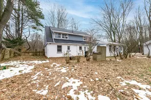 4240 Oakland Dr, Kalamazoo, MI 49008 - Photo 21