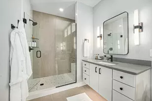 2284 Knapp Bluff Ct NE, Grand Rapids, MI 49525 - Photo 31