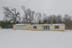 23515 Morton St, Dowagiac, MI 49047 - Photo 35