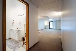 2223 Mapleton St NE, Grand Rapids, MI 49505 - Photo 17