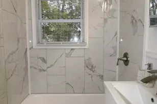 1726 Upland Dr, Kalamazoo, MI 49048 - Photo 13