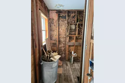 11070 E Shore Drive, Delton, MI 49046 - Photo 27