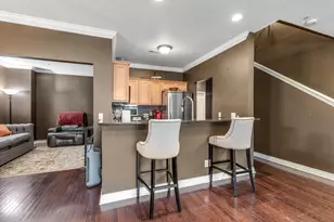 1393 Raliegh Pl, Troy, MI 48084 - Photo 9