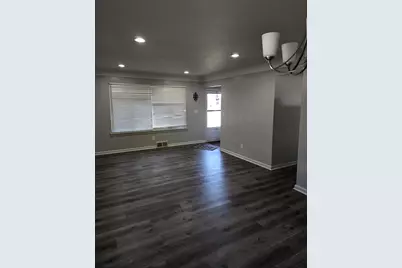 27294 W Pleasant Ridge Drive, Dearborn Heights, MI 48127 - Photo 37