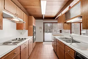 1443 Mt Mercy Dr NW, Grand Rapids, MI 49504 - Photo 7