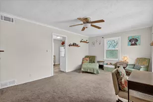 247 W 21st St, Holland, MI 49423 - Photo 9