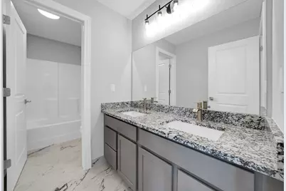 3490 Mare Circle, Commerce Township, MI 48382 - Photo 25