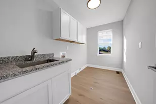 3490 Mare Cir, Commerce Township, MI 48382 - Photo 27