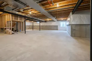 3490 Mare Cir, Commerce Township, MI 48382 - Photo 35