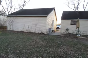 10547 Baldwin Rd, Bridgman, MI 49106 - Photo 3