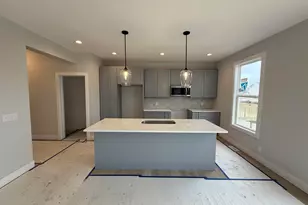 11675 Cherrybud Dr, Holland, MI 49424 - Photo 7