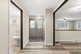 321 Ackerson Lake Dr, Jackson, MI 49201 - Photo 5