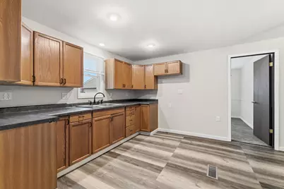 321 Ackerson Lake Drive, Jackson, MI 49201 - Photo 9