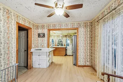 403 Keyes Drive, Parchment, MI 49004 - Photo 7